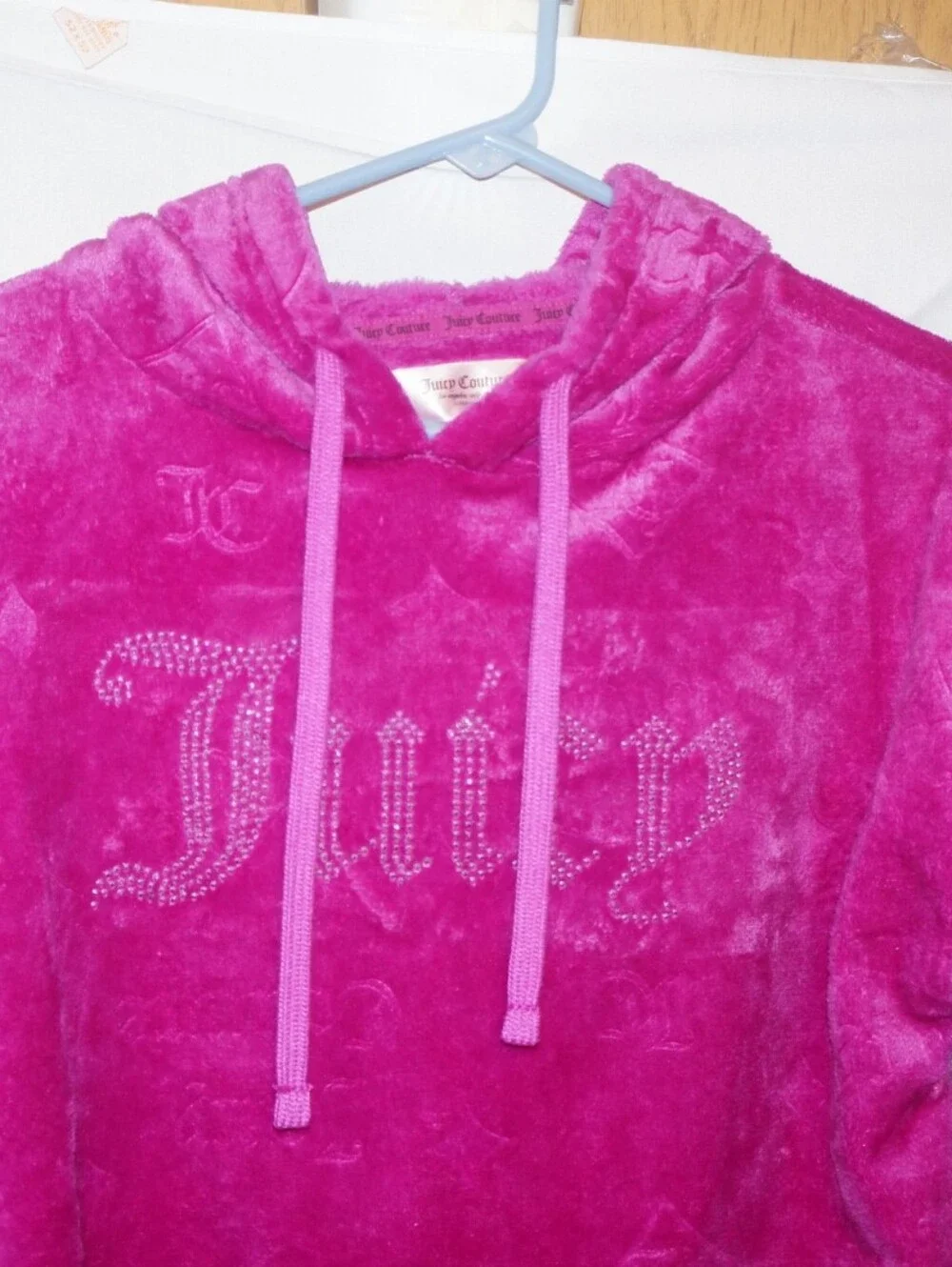 Y2K Juicy Couture Velour Cropped Hoodie Sequins Pink Jumper  Girls XL Sleepwear